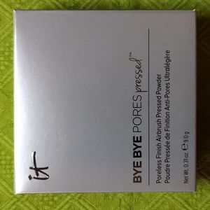 It BYE BYE PORES pressed